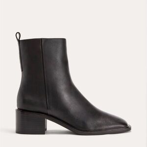 Everlane Black Leather “City Boots” Ankle Boots size 9